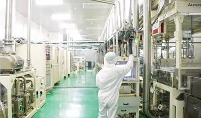 封鎖難阻創(chuàng)新潮 中國在高端芯片與化妝品原料領(lǐng)域?qū)で笞灾魍黄? />
</a>
<span><a href=